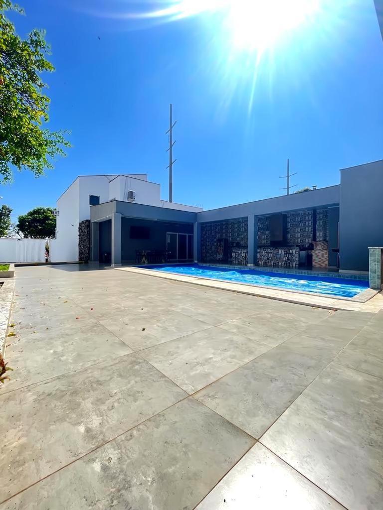 Casa Por Temporada Em - Sobrado Com Area De Lazer Com Varanda Gourmet Goiânia