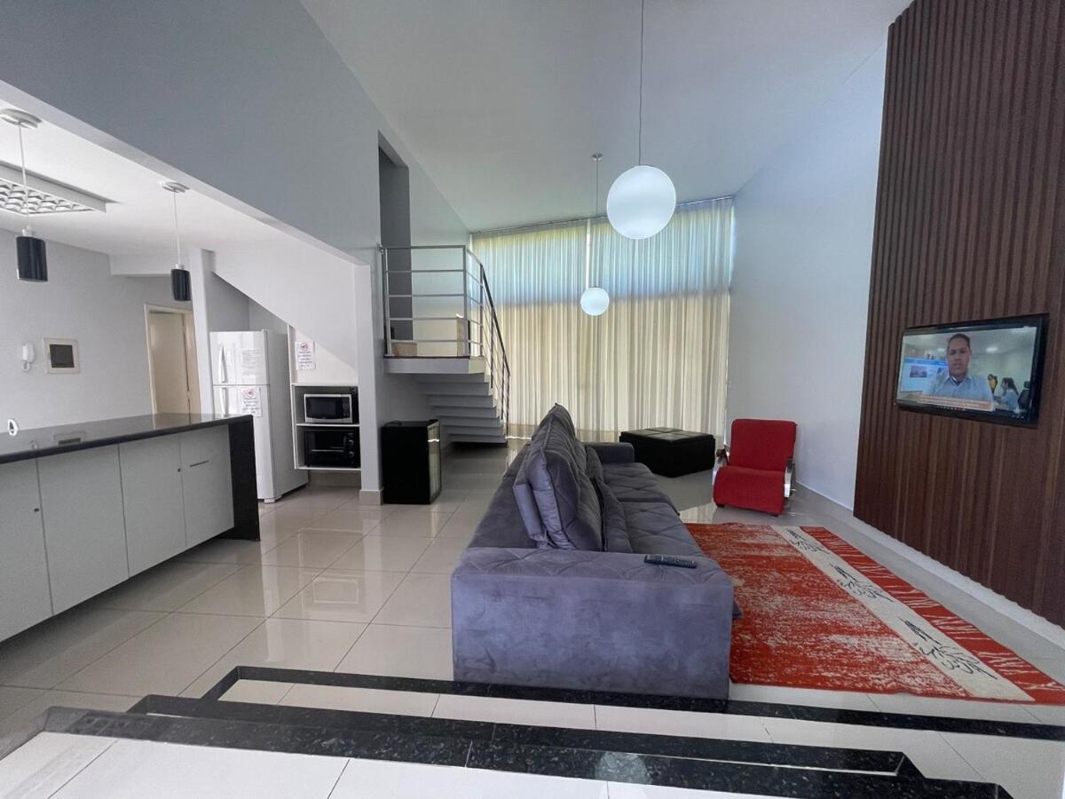 Casa Por Temporada Em - Sobrado Com Area De Lazer Com Varanda Gourmet *
